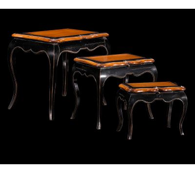 SET OF COFFEE TABLES 108
