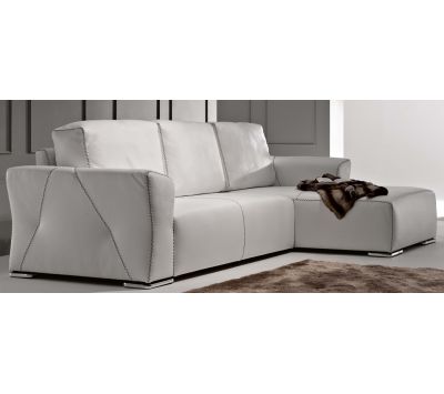 SOFA WITH CAHISE LONG NOYL