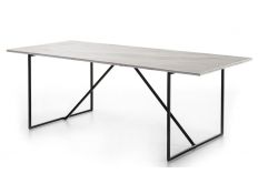 DINING TABLE DRIELLE