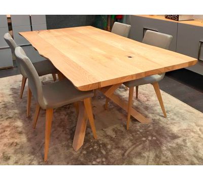 DINING TABLE BRUTO