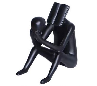 DECORATIVE PIECE FIGURE IV 