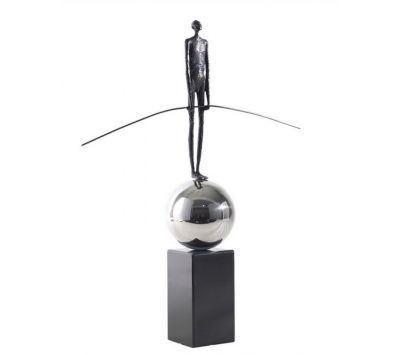 DECORATIVE PIECE FIGURE V 