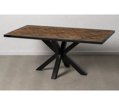 NATURAL WOOD DINING TABLE