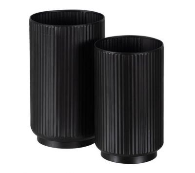 SET OF 2 METAL VASES 